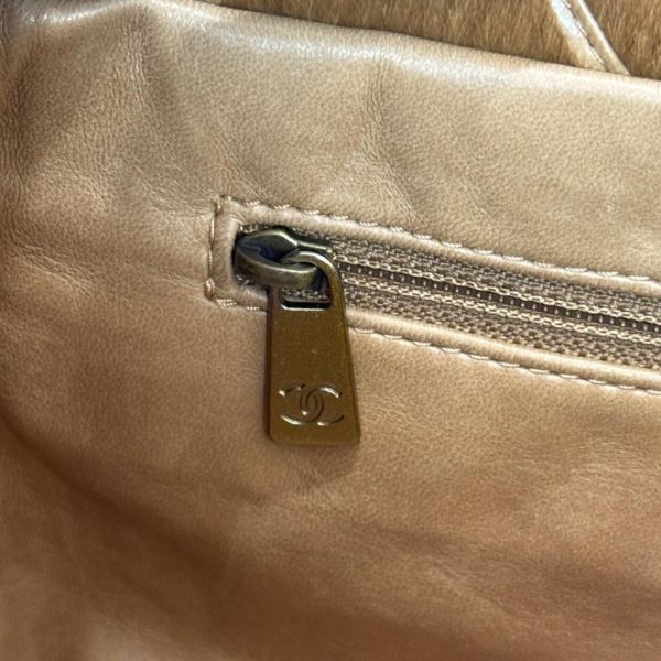 CHANEL 棕色皮草托特包 