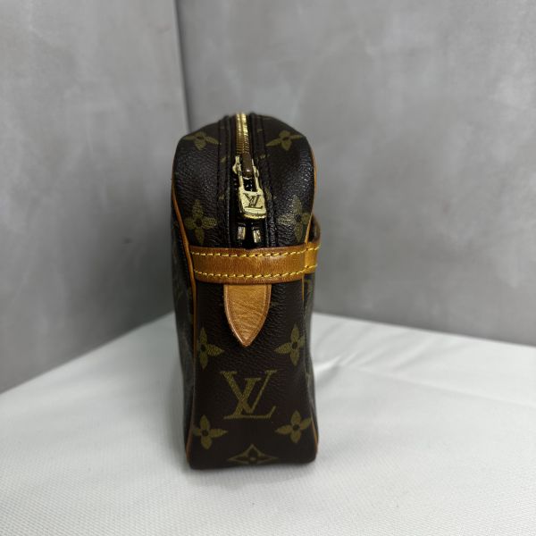 Louis Vuitton 23 手拿包 