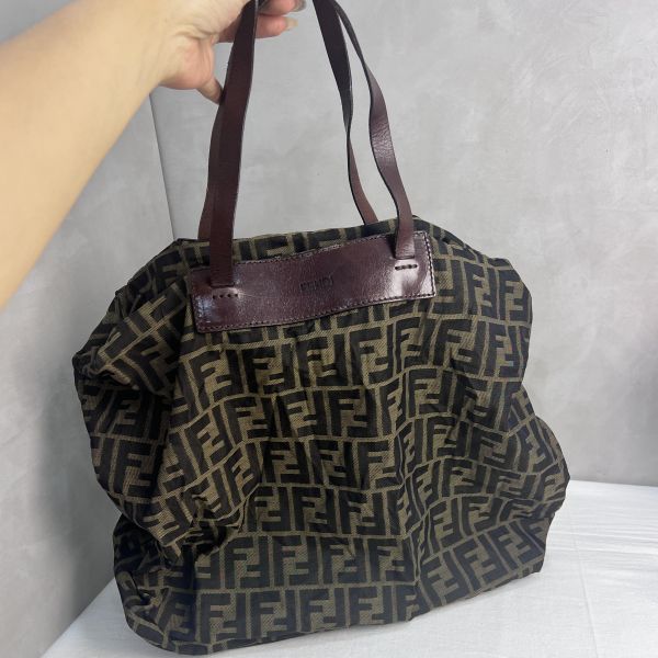 Fendi 中古老花托特包 