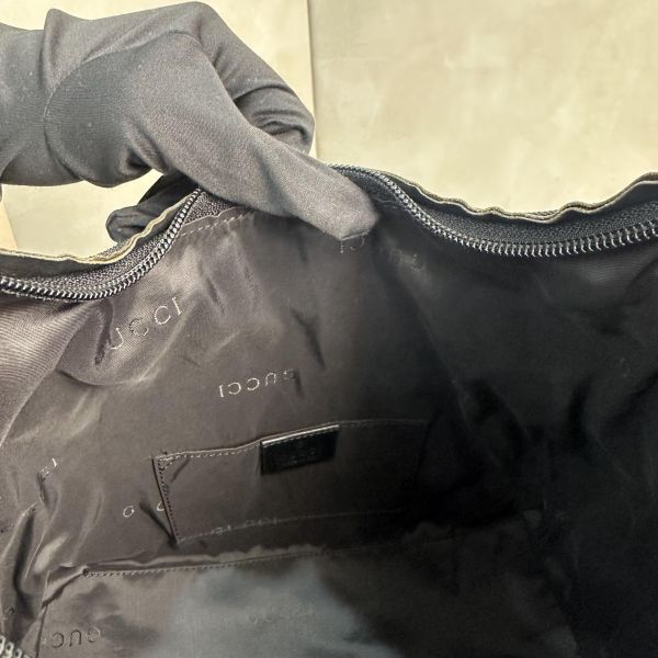 Gucci 黑色尼龍單肩包 