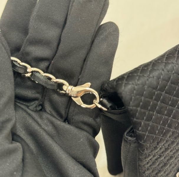 Chanel 限量款絲綢網布鏡子包 