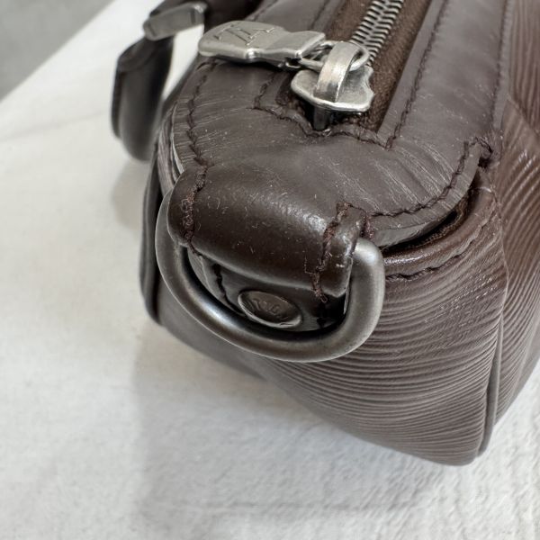 Louis Vuitton 深咖包袋 