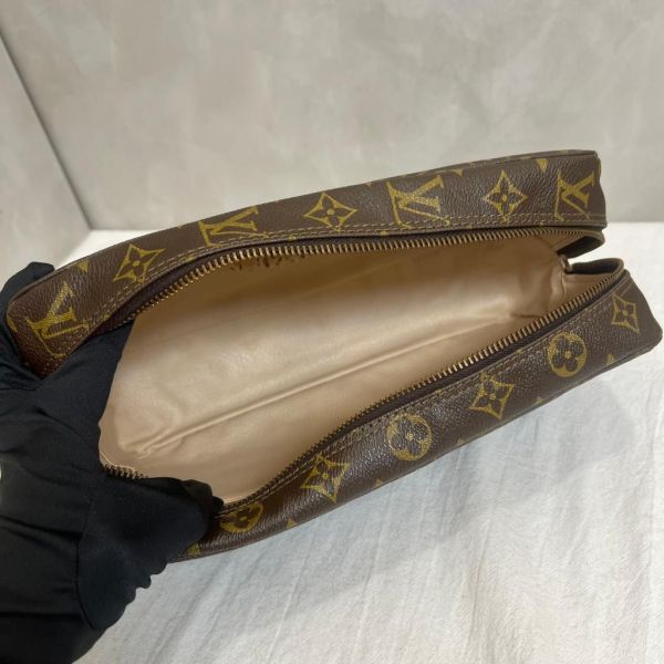 Louis Vuitton 旅行化妝包 