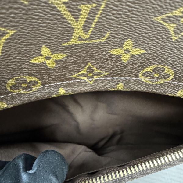 Louis Vuitton Monogram Pégase 系列滾輪行李箱 