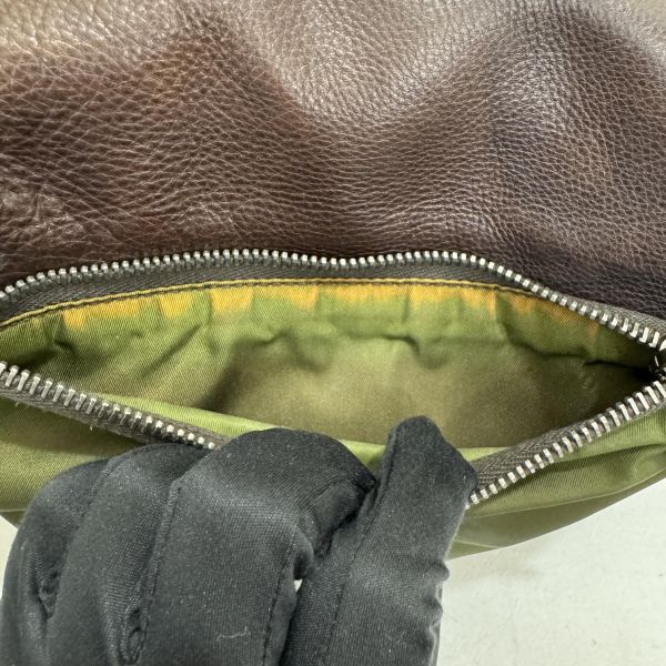 Prada 普拉達 Archive 尼龍皮革拼接郵差包 