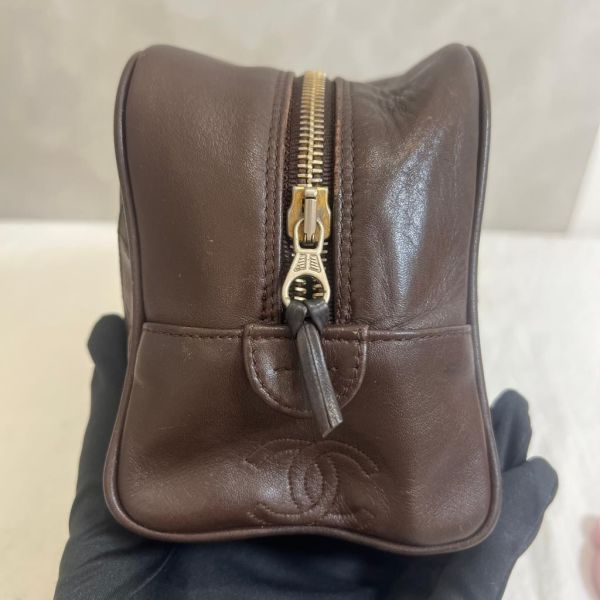 CHANEL 復古魚子醬皮革化妝包 