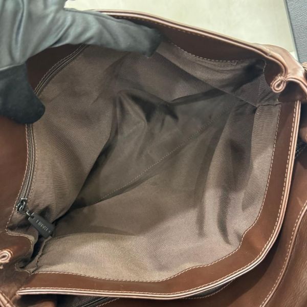 Chanel 簡約翻蓋單肩包 