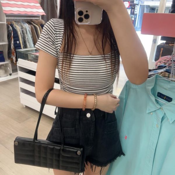Chanel 黑色長方肩背包 