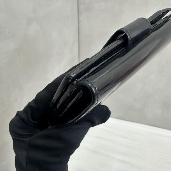 Gucci 黑色漆皮零錢袋短夾 