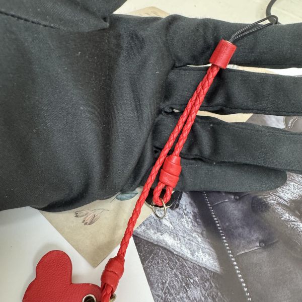 Bottega Veneta 紅色造型 掛繩 