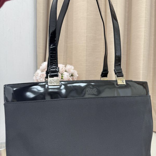 Gucci 黑色托特包 