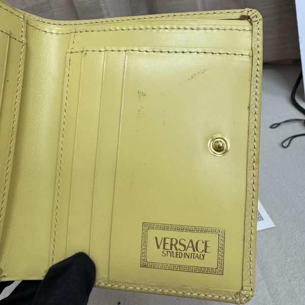 Versace 黃色鴕鳥皮錢包 