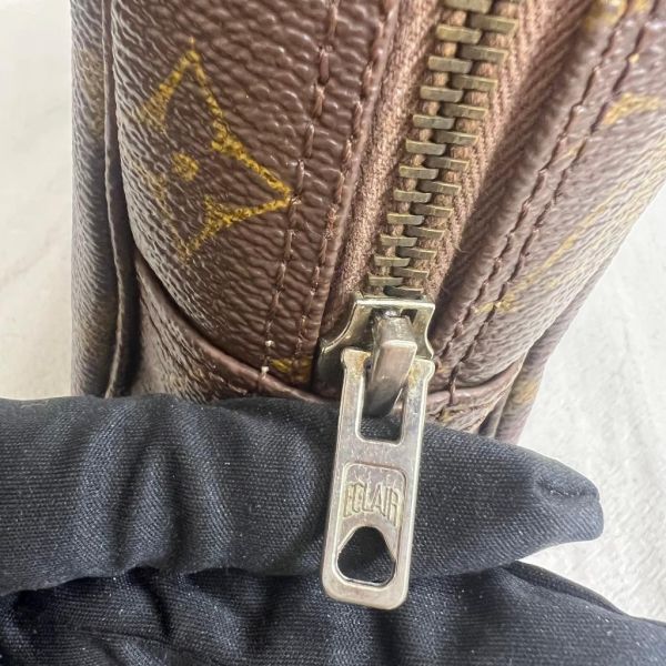 Louis Vuitton 經典手拿包 