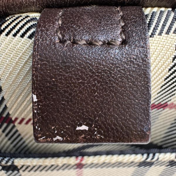 Burberry 經典格紋圓筒包 