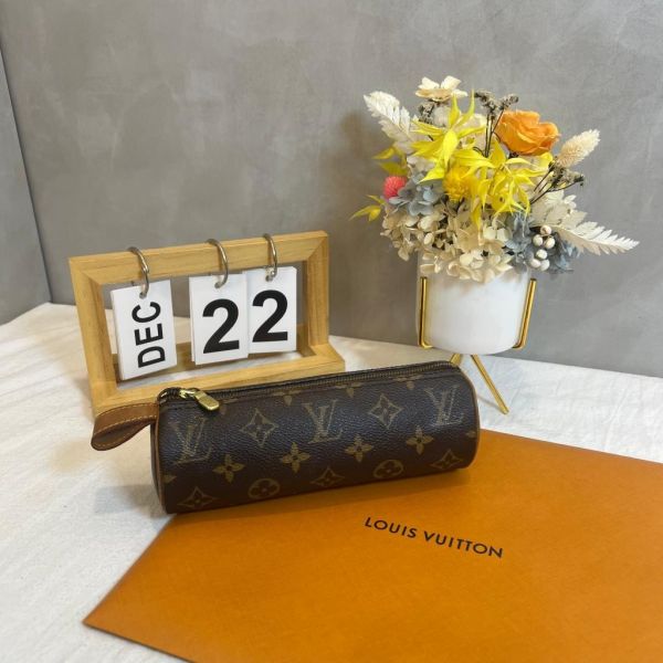Louis Vuitton  圓筒筆袋 