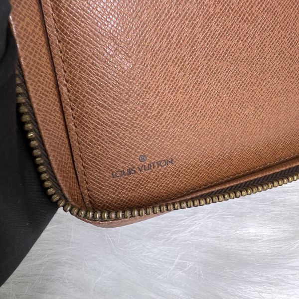 Louis Vuitton 經典手拿包 