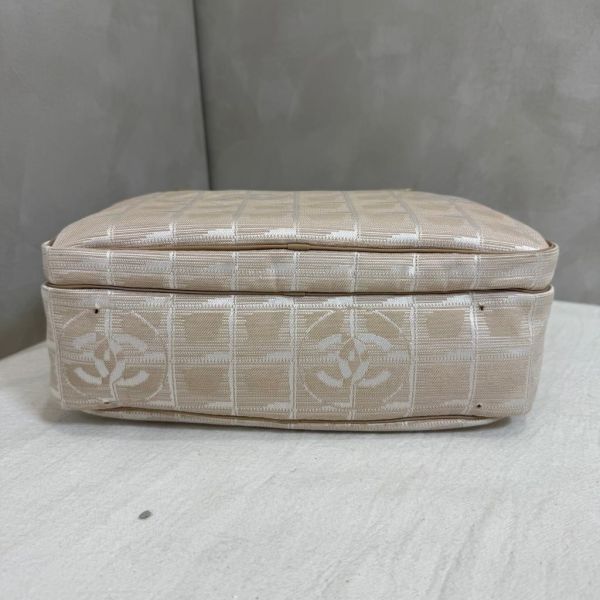 Chanel 奶茶色 尼龍拼皮革手提包 