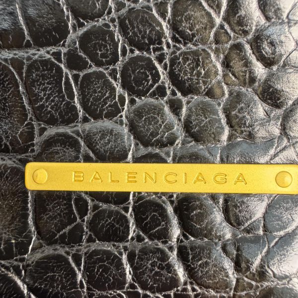 Balenciaga 經典鱷魚紋系列手提包 