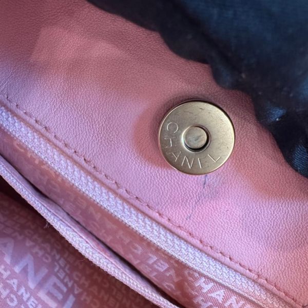 Chanel 浮雕粉色托特包 