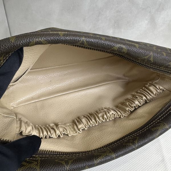 Louis Vuitton 28化妝包 