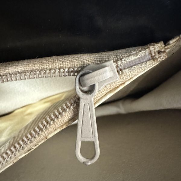 Testini 鐵獅東尼 黑色皮革斜背包 