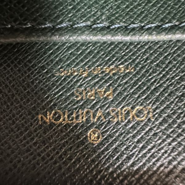 Louis Vuitton 墨綠色 Epi水波紋手拿包 