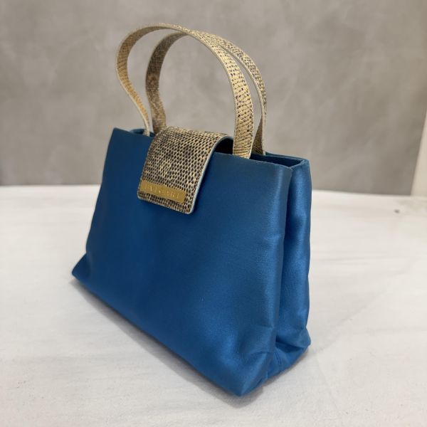 BVLGARI 寶格麗 絲綢緞面肩背包 