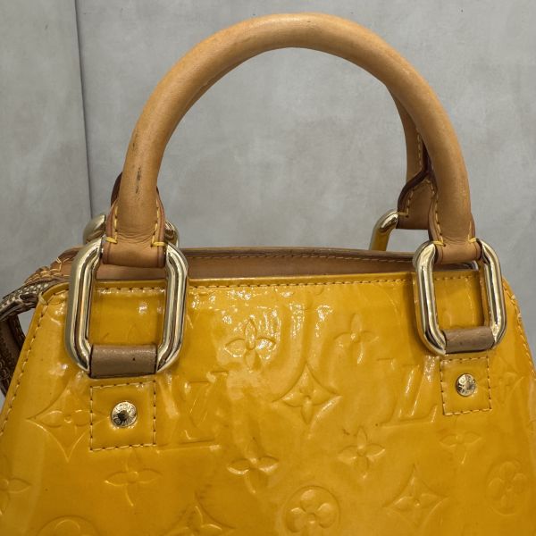 Lv 黃漆皮手提包 