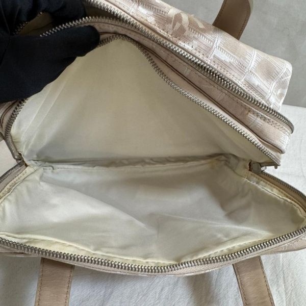 Chanel 奶茶色 尼龍拼皮革手提包 