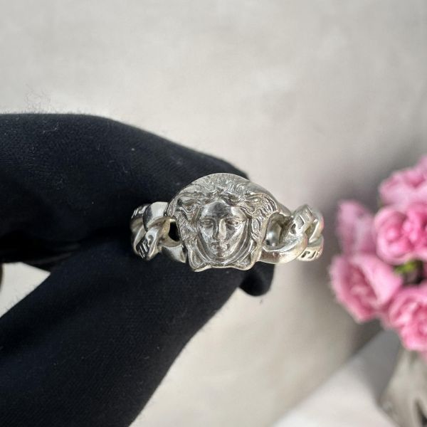 Versace 中古女王頭麻花卷銀飾戒指 