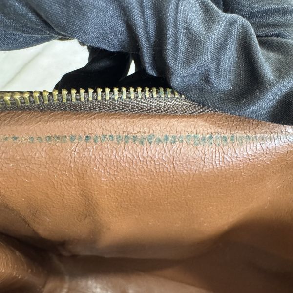 LV 老花洗漱大號手拿包 