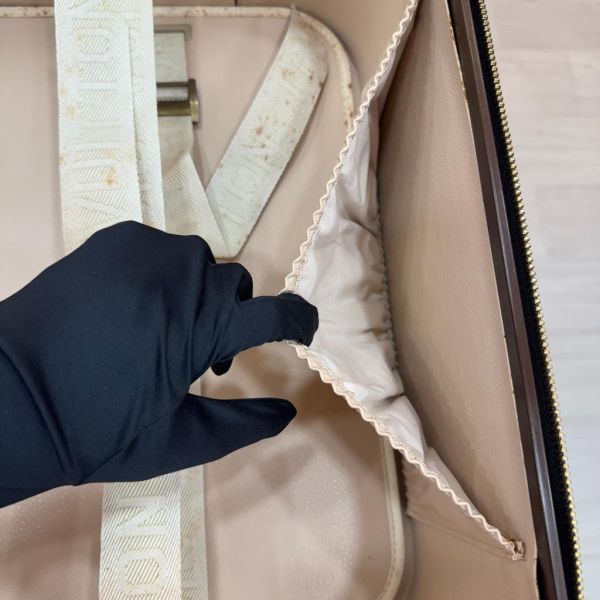 Louis Vuitton 大型金釦行李箱 