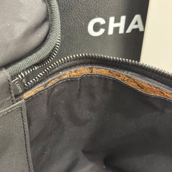 Chanel 黑色黑扣冰格行李箱 
