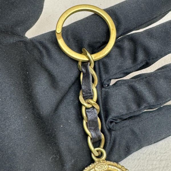 Coco Chanel 金屬鑰匙圈 