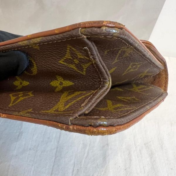 Lv 紅皮信封手拿包 