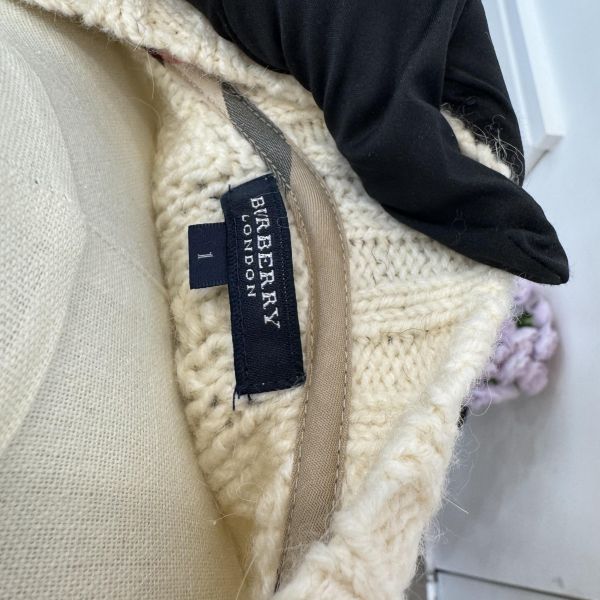 Burberry 米白色針織連衣裙 