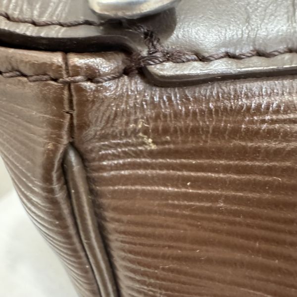 Louis Vuitton 深咖包袋 