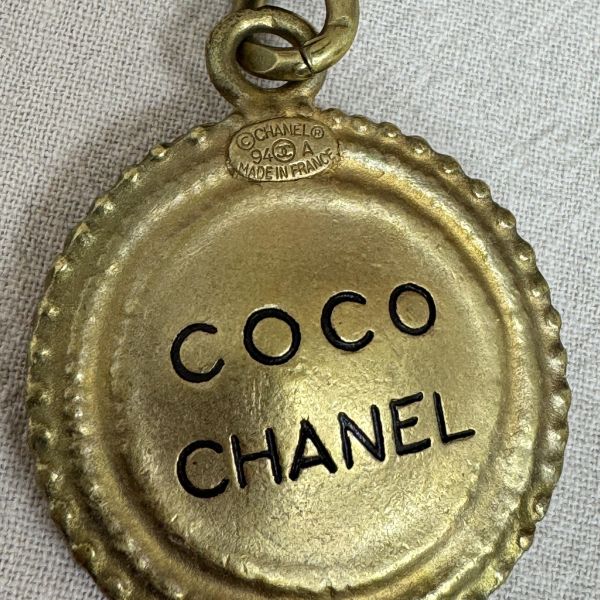 Coco Chanel 金屬鑰匙圈 