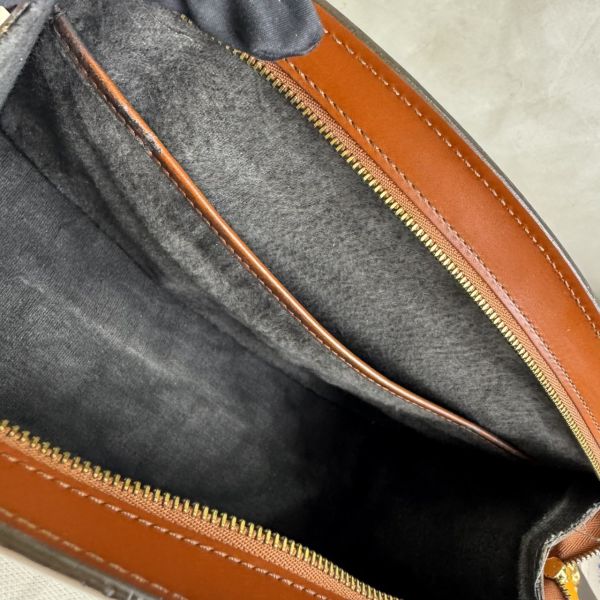 Louis Vuitton Epi棕色手拿包 