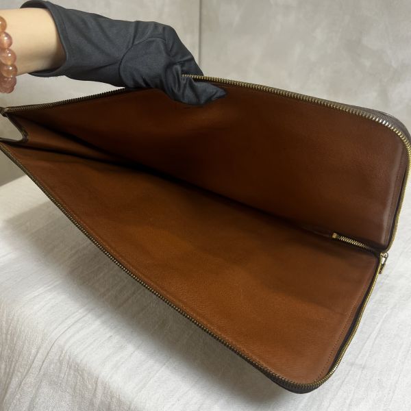 Louis Vuitton 文件袋 