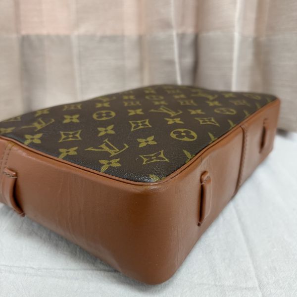 Louis Vuitton 紅皮方型手拿包 