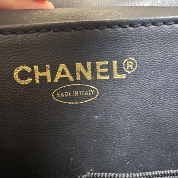 Chanel 黑色漆皮 大號手提化妝包 