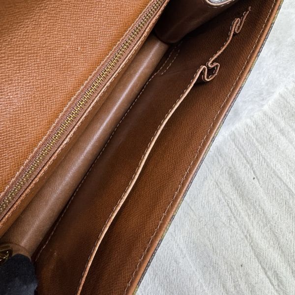 Louis Vuitton 26手拿包 