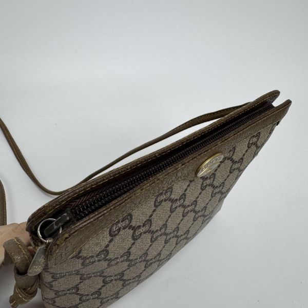 Gucci GG Supreme斜挎包 