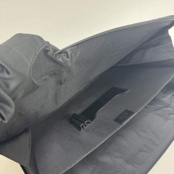 Gucci GG Supreme手拿包 