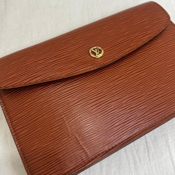 Louis Vuitton 經典皮革手拿包 
