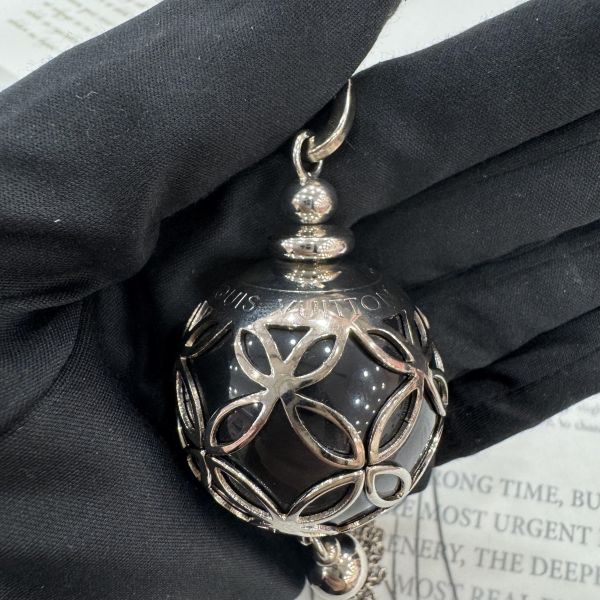 Louis Vuitton 黑色貓眼 吊飾 