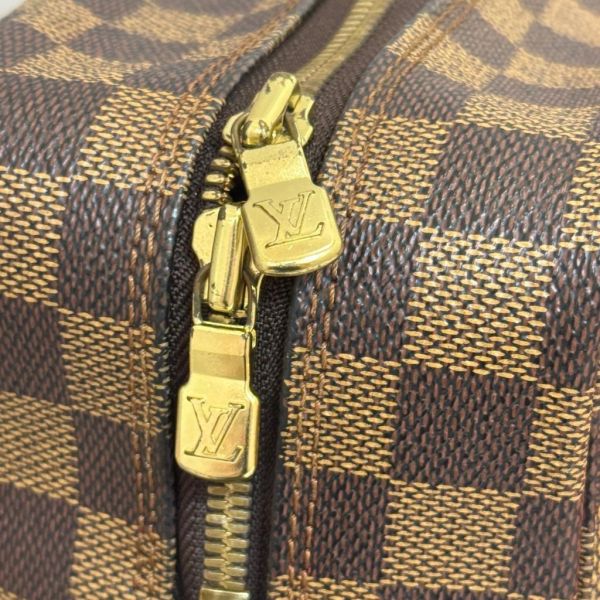 Louis Vuitton 棋盤上扣斜背包 