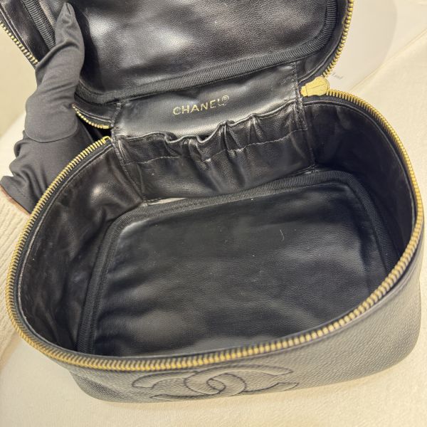 CHANEL 香奈兒魚子醬化妝包 