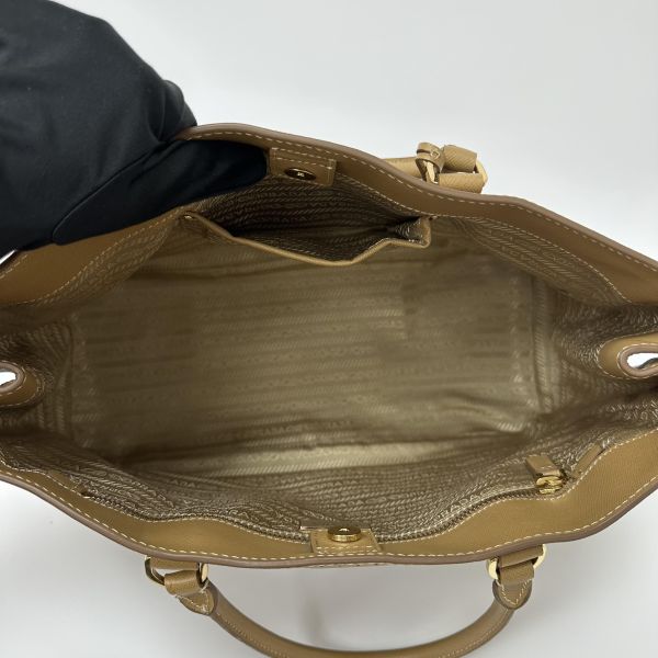 PRADA 普拉達Saffiano Fori 托特包 